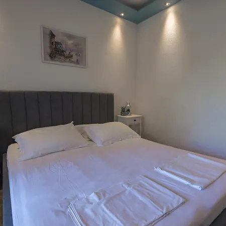 Apartment Salis *